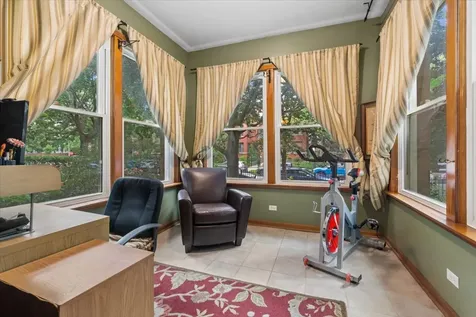 4417 North Malden Street Chicago IL 60640