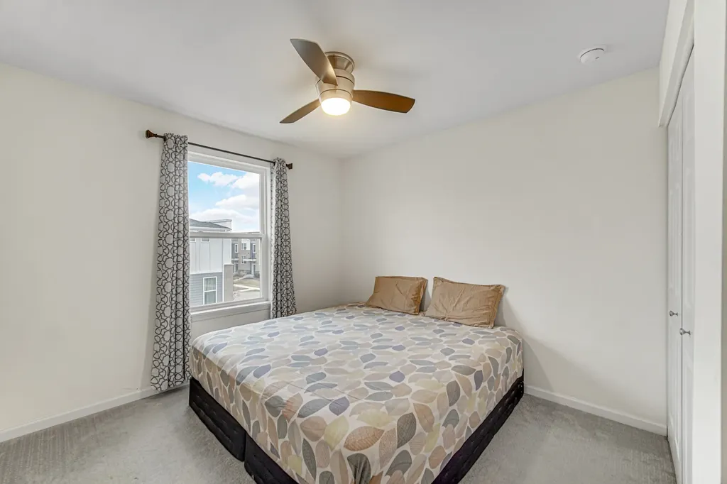 3S528 Cambridge Court Warrenville IL 60555