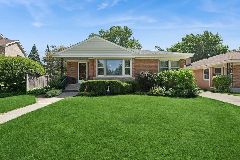 1901 Newton Avenue Park Ridge IL 60068
