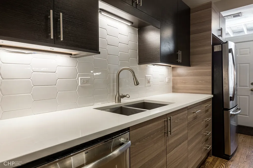 1408 West Argyle Street Chicago IL 60640