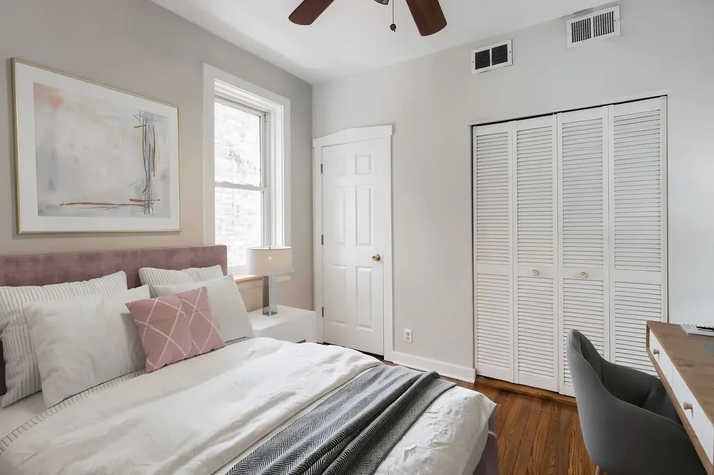 1408 West Argyle Street Chicago IL 60640