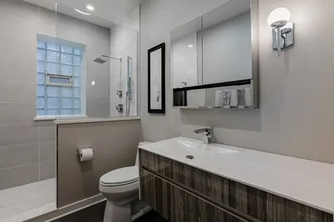 1408 West Argyle Street Chicago IL 60640