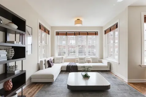 1408 West Argyle Street Chicago IL 60640
