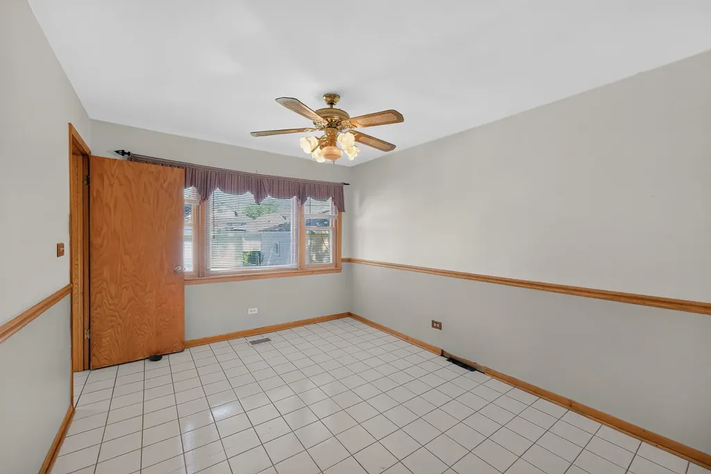 3942 North Oconto Avenue Chicago IL 60634