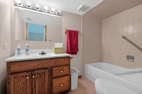 3942 North Oconto Avenue Chicago IL 60634
