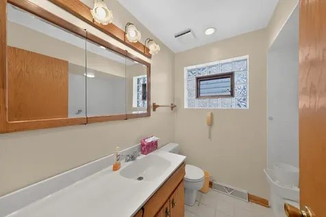 3942 North Oconto Avenue Chicago IL 60634