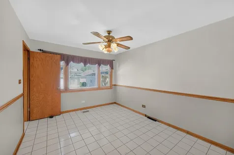 3942 North Oconto Avenue Chicago IL 60634