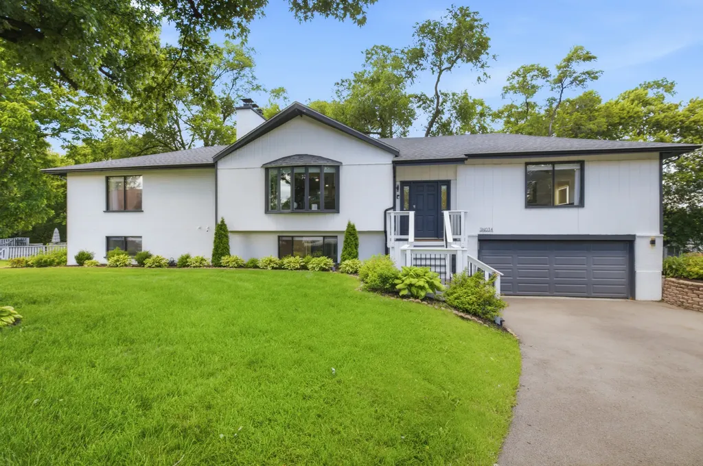 3N034 Ridgeview Street West Chicago IL 60185