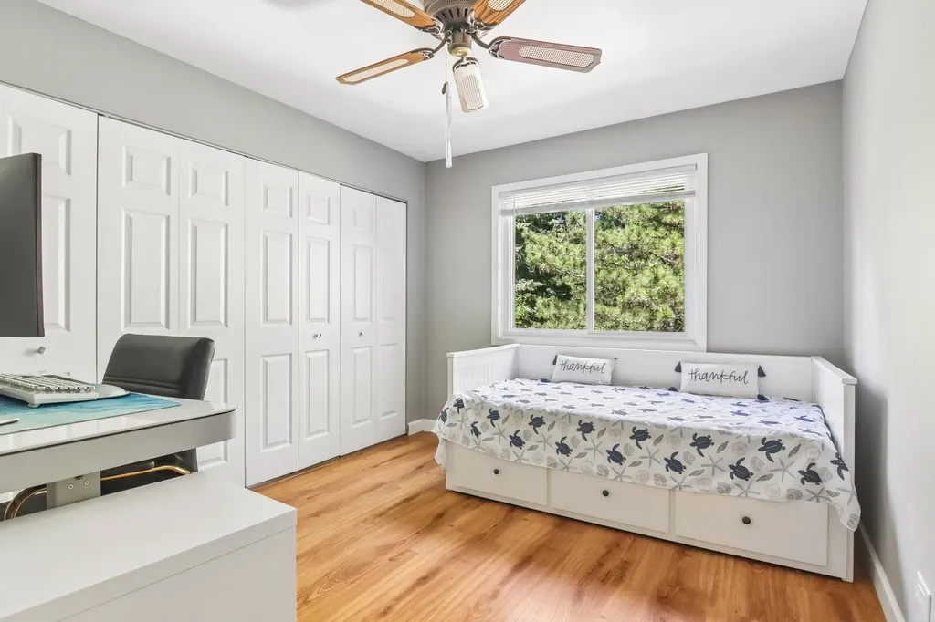 1025 Longford Drive Westmont IL 60559