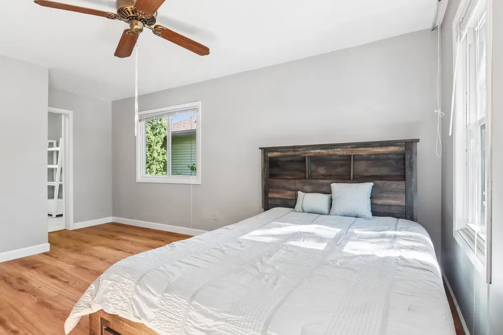 1025 Longford Drive Westmont IL 60559