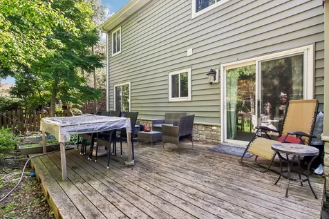 1025 Longford Drive Westmont IL 60559