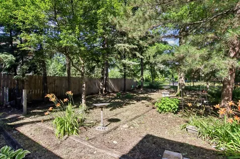 1025 Longford Drive Westmont IL 60559
