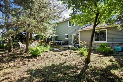 1025 Longford Drive Westmont IL 60559
