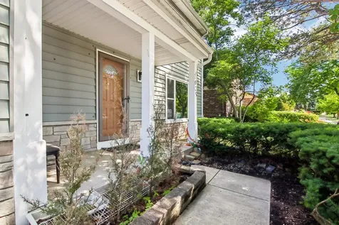 1025 Longford Drive Westmont IL 60559