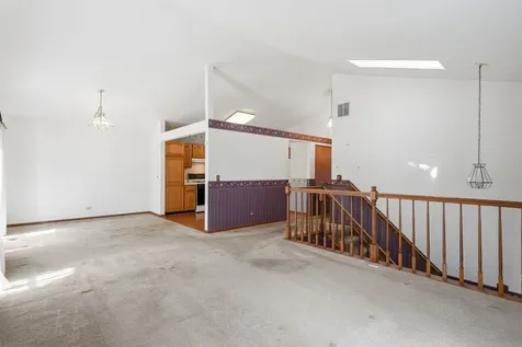 864 North Shady Oaks Drive Elgin IL 60120