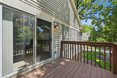 864 North Shady Oaks Drive Elgin IL 60120