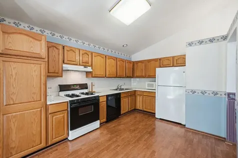 864 North Shady Oaks Drive Elgin IL 60120