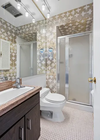 1916 North Larrabee Street Chicago IL 60614