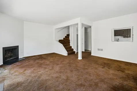 1916 North Larrabee Street Chicago IL 60614