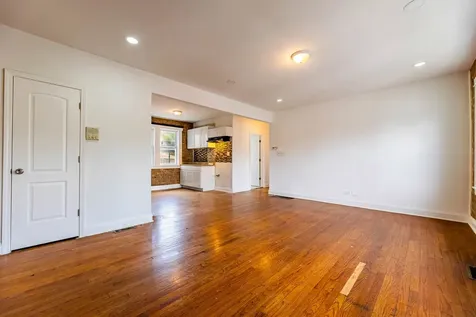 1633 West 76th Street Chicago IL 60620