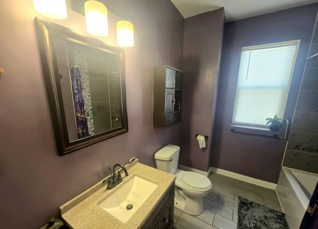 8041 South Dorchester Avenue Chicago IL 60619