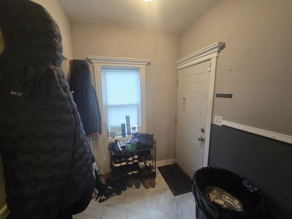 8041 South Dorchester Avenue Chicago IL 60619