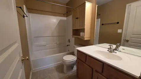 2444 Emily Lane Elgin IL 60124