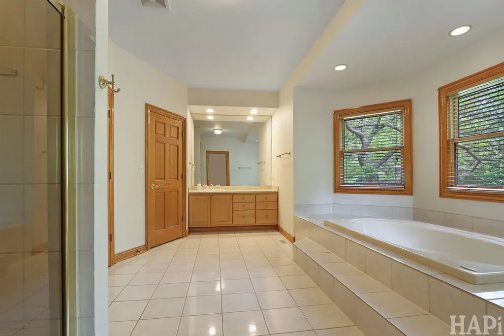 23925 West Grass Lake Road Antioch IL 60002