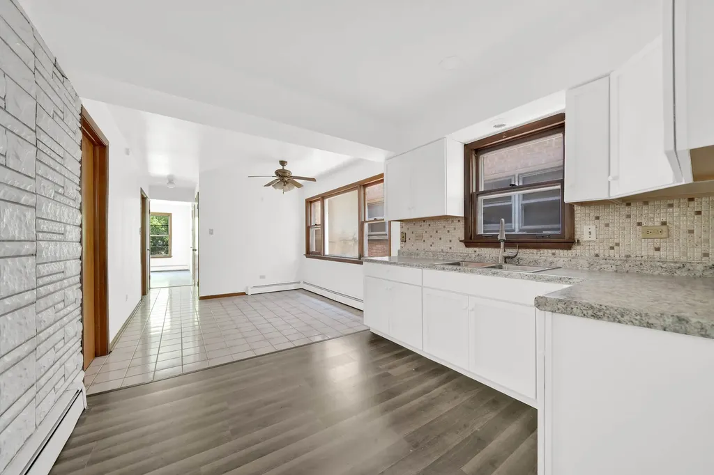1917 High Street Blue Island IL 60406
