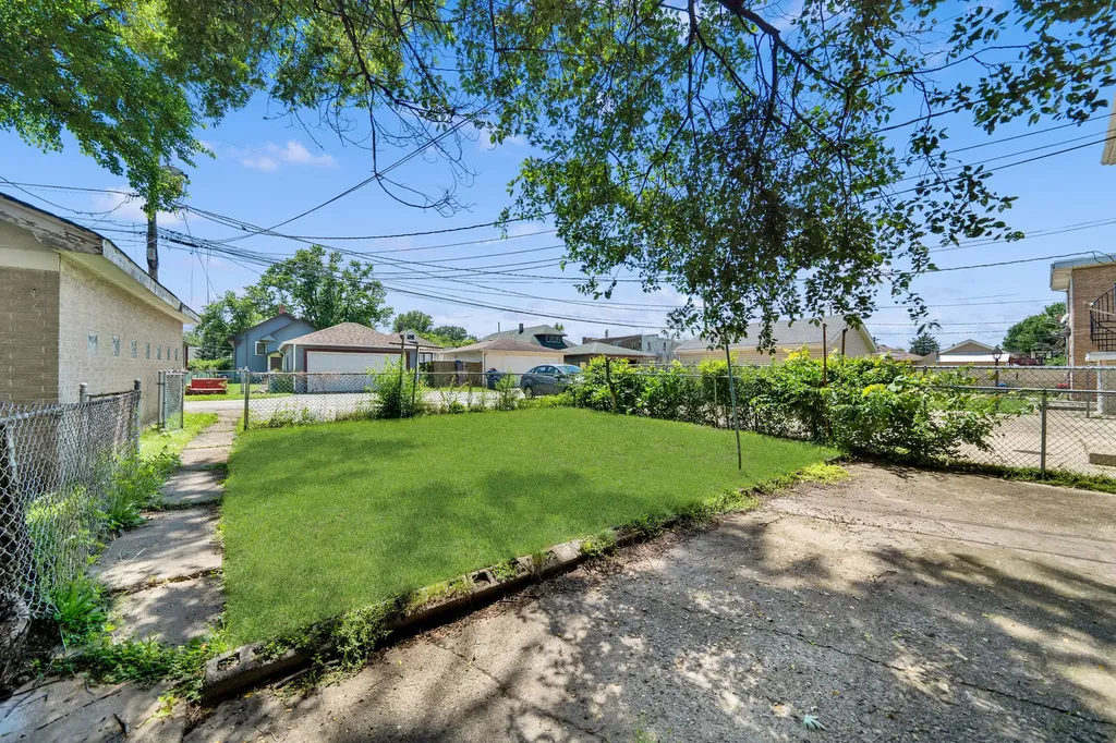 1917 High Street Blue Island IL 60406