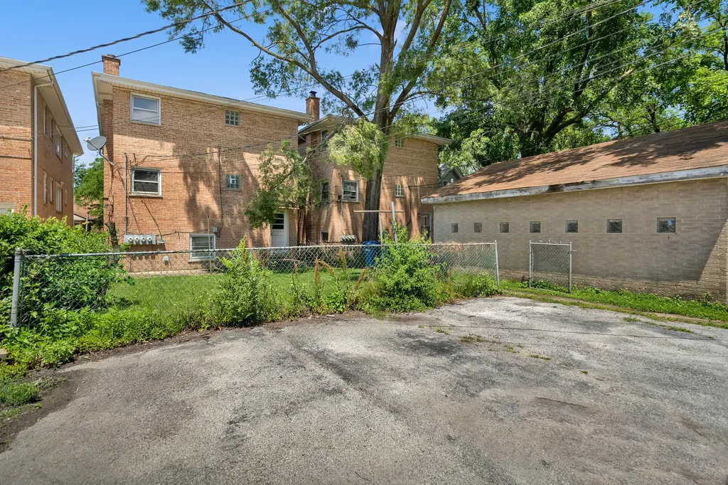 1917 High Street Blue Island IL 60406