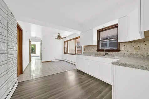 1917 High Street Blue Island IL 60406