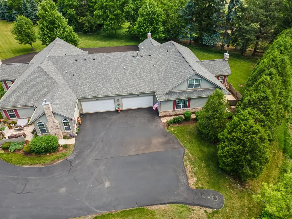 2036 Olmstead Drive Woodstock IL 60098