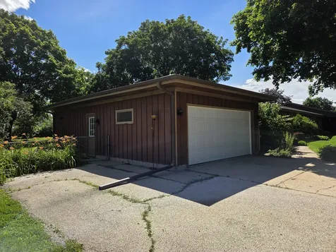 4463 Adele Street Roscoe IL 61073