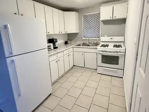 2406 Hermon Avenue Zion IL 60099