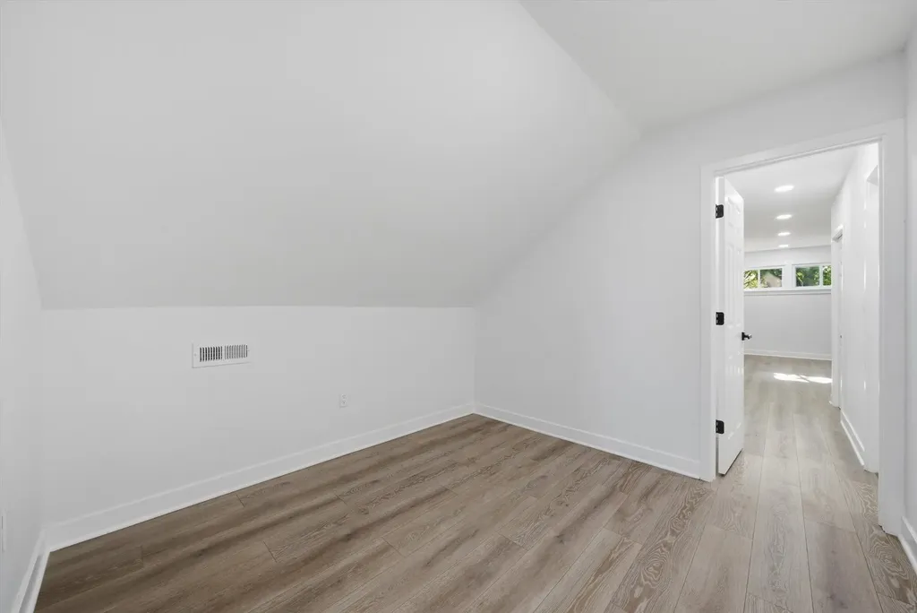8219 South Throop Street Chicago IL 60620
