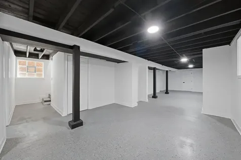 8219 South Throop Street Chicago IL 60620