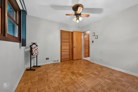 1012 Marshall Drive Des Plaines IL 60016