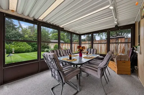 1012 Marshall Drive Des Plaines IL 60016