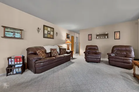 1012 Marshall Drive Des Plaines IL 60016