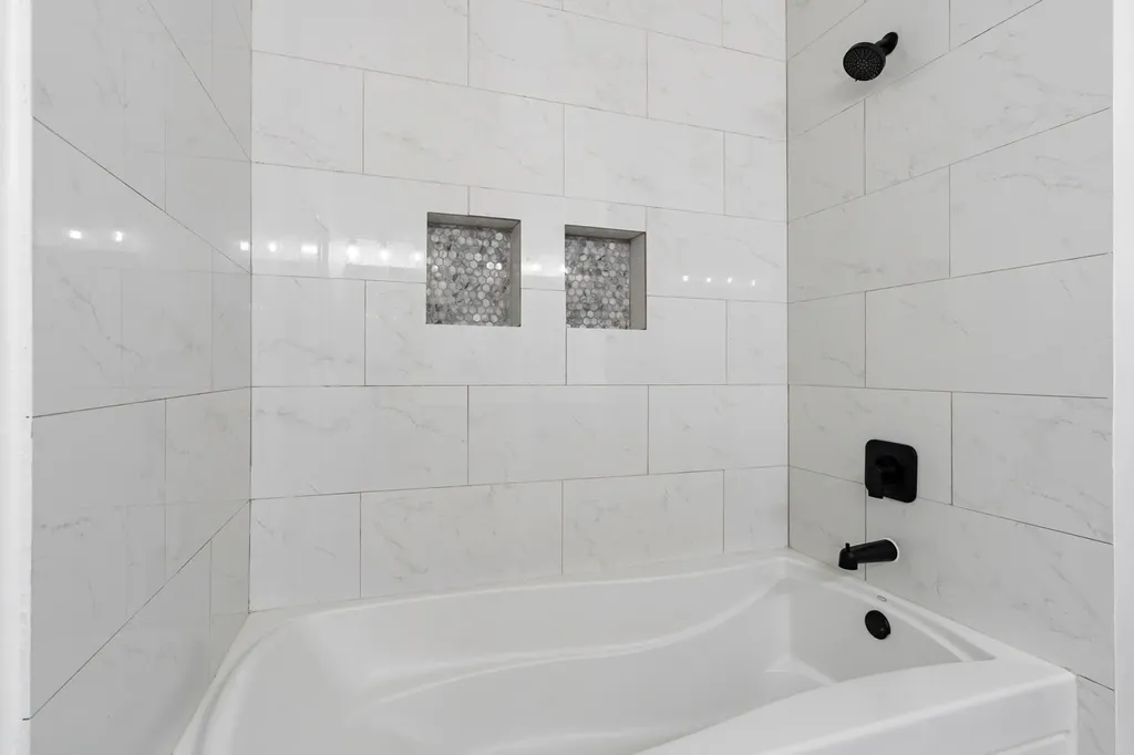 720 North Larrabee Street Chicago IL 60654