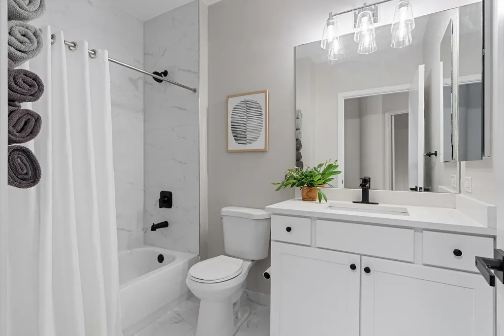 720 North Larrabee Street Chicago IL 60654