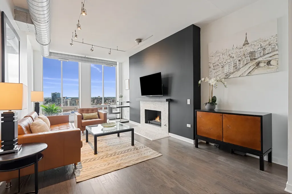 720 North Larrabee Street Chicago IL 60654