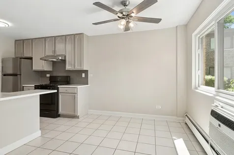 2642 North Windsor Drive Arlington Heights IL 60004