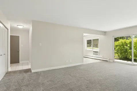 2642 North Windsor Drive Arlington Heights IL 60004