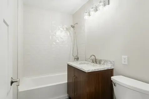 2642 North Windsor Drive Arlington Heights IL 60004