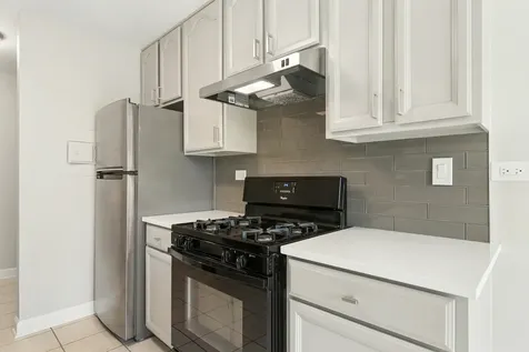 2642 North Windsor Drive Arlington Heights IL 60004