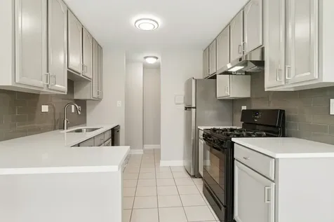 2642 North Windsor Drive Arlington Heights IL 60004