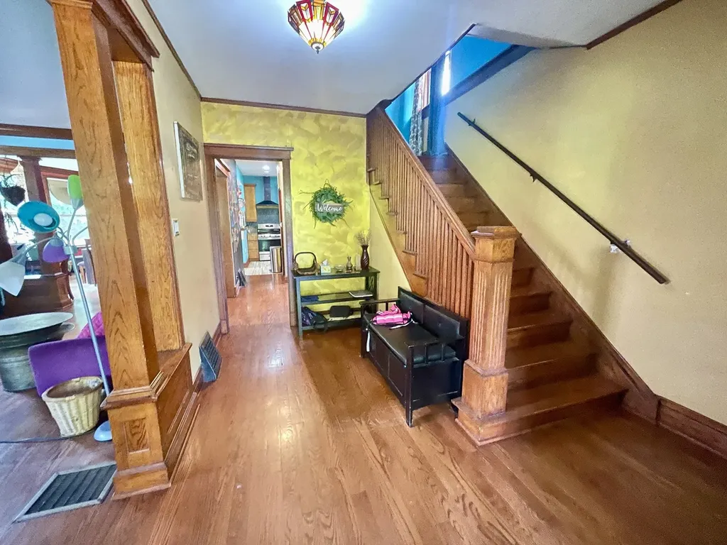 7916 South Constance Avenue Chicago IL 60617
