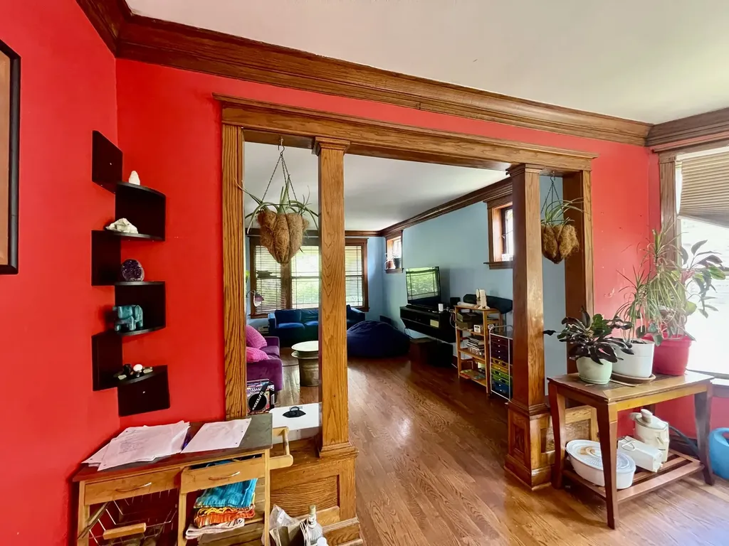 7916 South Constance Avenue Chicago IL 60617